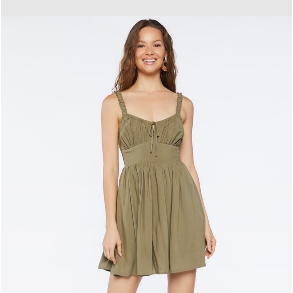 **25% off 4+ items!** NWT dress